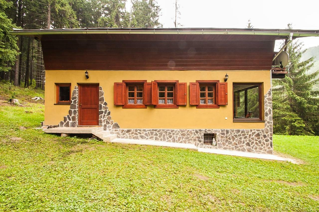 Villa Ujastraba à Vychodna Extérieur photo